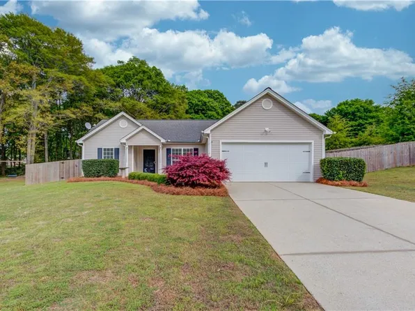 255 Turnberry Ln, Winder, GA 30680