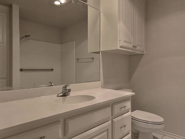 5704 York Ave — Photo 15