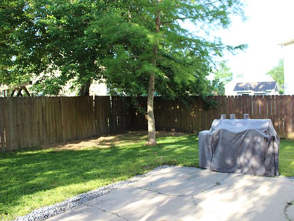 5th image of 3168 Sacramento Dr