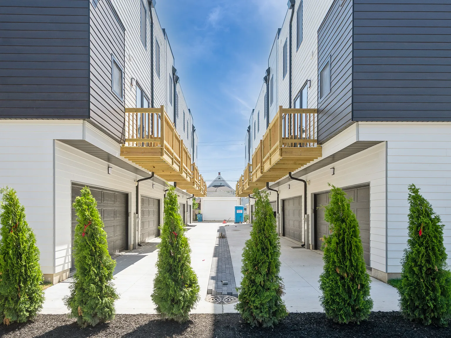 Beloit Townhomes — Photo 1