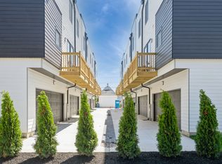Beloit Townhomes, Forest Park, IL 60130