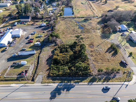 5th image of Highway 101 2000/01