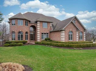 6489 Eagle Ridge Rd, Bettendorf, IA 52722