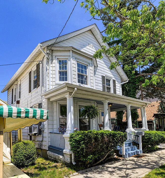 59 Kingsley Pl