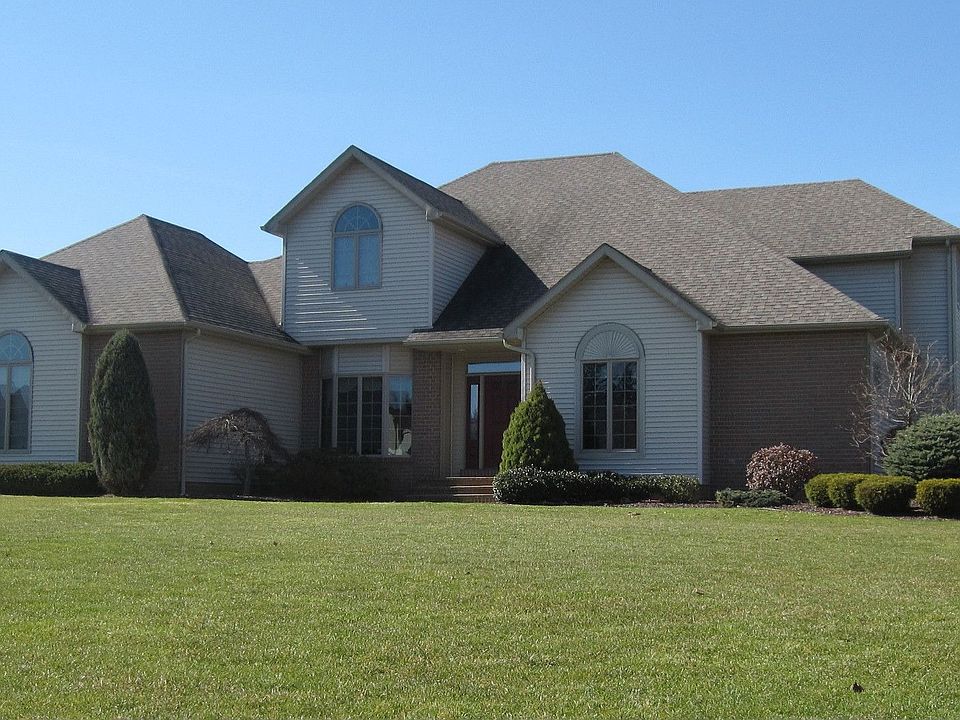 Welcome Home to 8682 Fairwesther