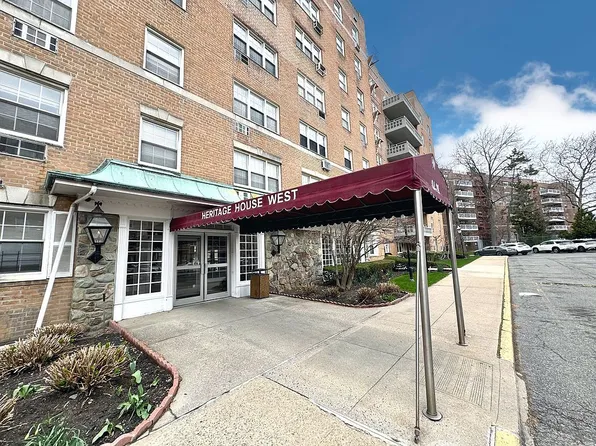 8429 153rd Ave APT 6N, Jamaica, NY 11414