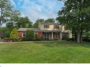107 Woodland Dr, Lansdale, PA 19446