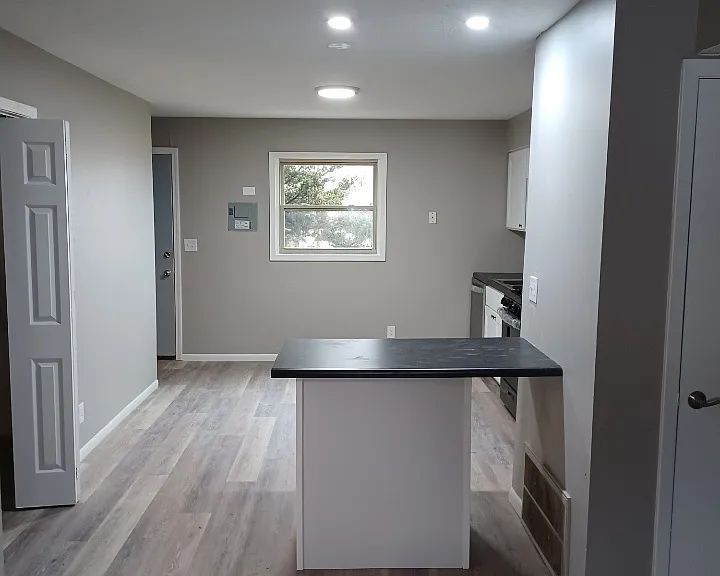 2104 E Empire St #1 — Photo 1