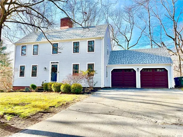 2 Oakridge Drive, Old Lyme, CT 06371