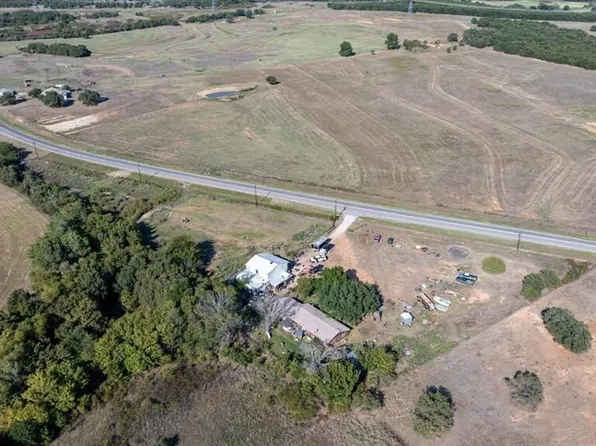 17801 Fm 920, Poolville, TX 76487