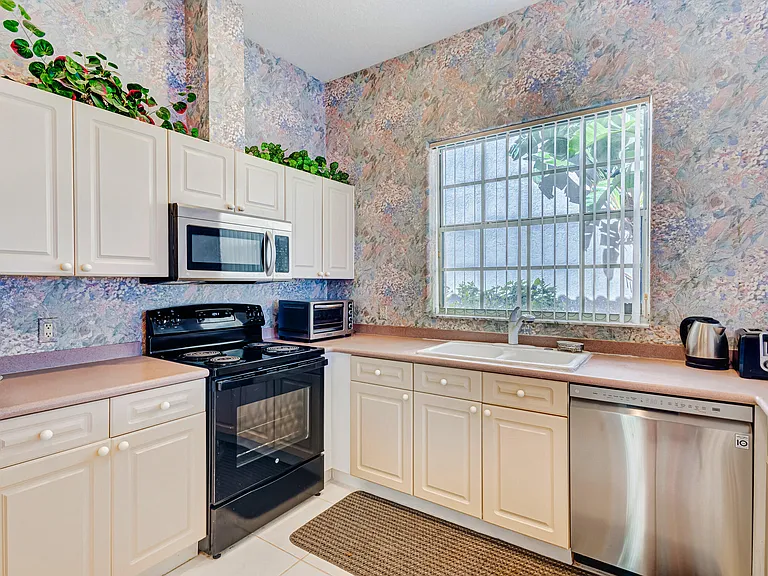919 Augusta Pointe Dr — Photo 14