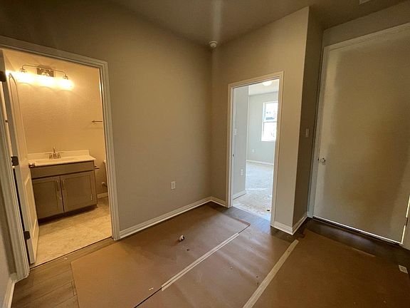 734 Palo Brea Loop Interior Image 3