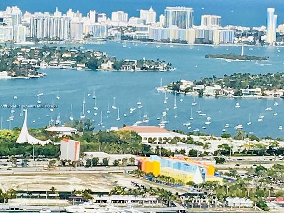 2nd image of 900 Biscayne Blvd APT 5812
