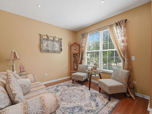 5th image of 3 Claridge Ct