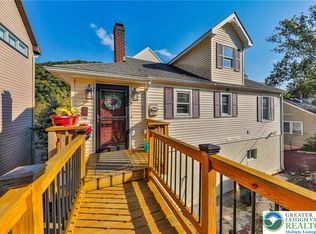 2355 N Delaware Dr, Easton, PA 18040