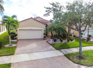 394 NW Springview Loop, Port Saint Lucie, FL 34986