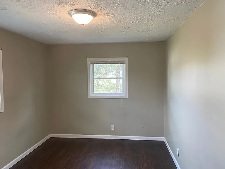 402 Corby Bridge Rd — Photo 13