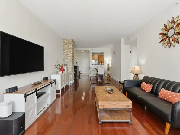 311 Washington St APT 6C, Jersey City, NJ 07302