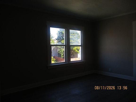 4th image of 301 W 3rd St #8