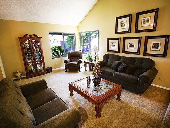 2nd image of 1080 Arroyo Dr