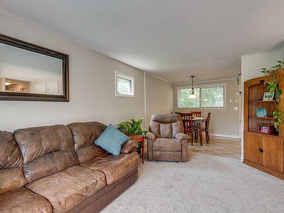 5th image of 644 Larchwood Dr
