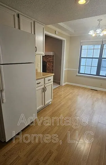 10832 Haskins St — Photo 5