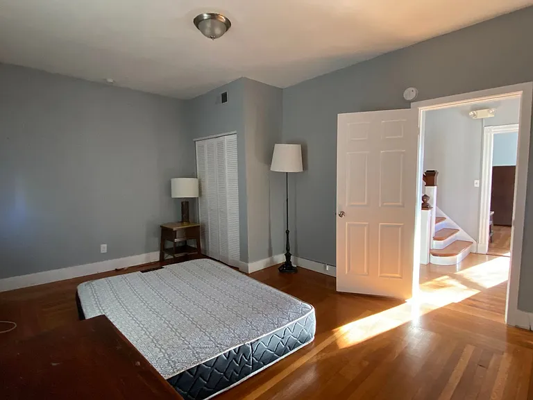 229 Dwight St — Photo 13