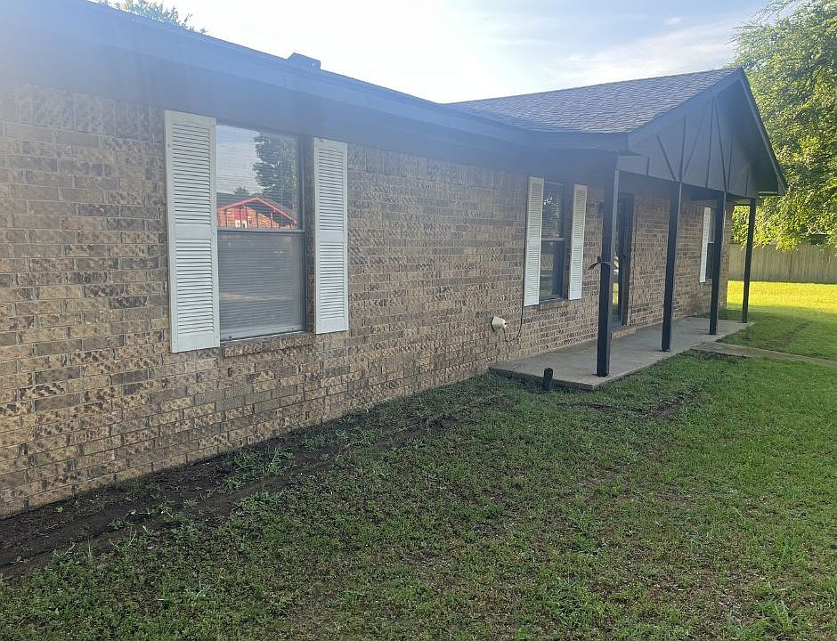 1st image of 8516 S 35th Ter