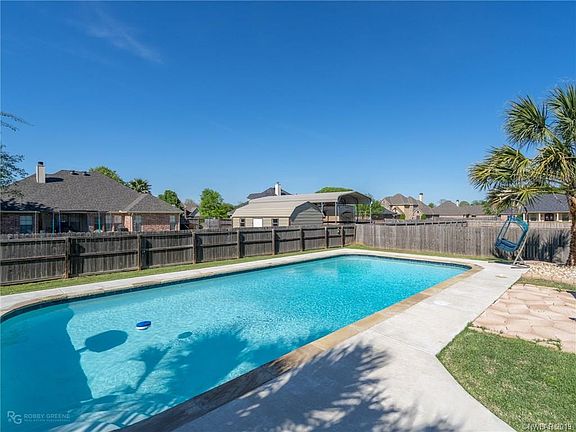 3rd image of 611 Placid Point