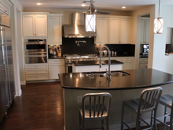 Gourmet Kitchen