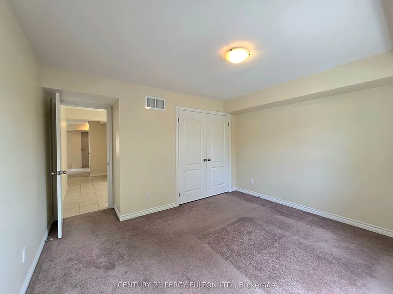 144 Mary St N #2 — Photo 15
