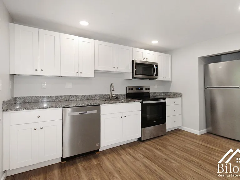 242 Waterman Avenue — Photo 31