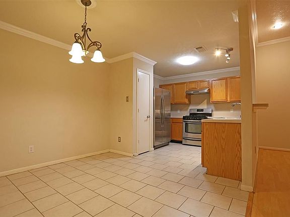 3rd image of 16018 Clayton Green Dr