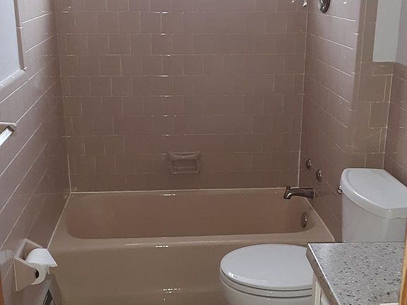 4th image of 15 Cliff St #1