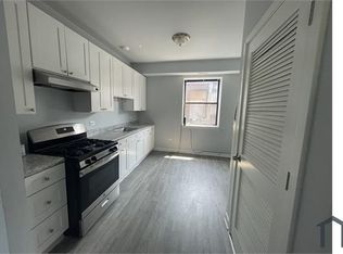 7405 S Kingston Ave #3N, Chicago, IL 60649