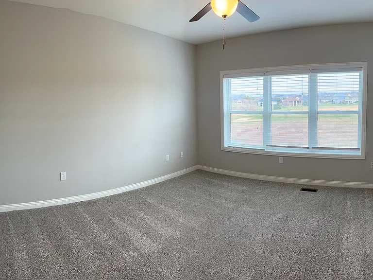 1521 Residence Dr — Photo 14