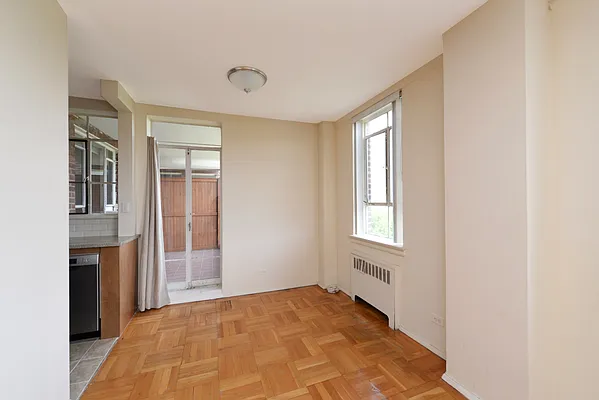 Sold by REMAX Distinguished Homes | media 27