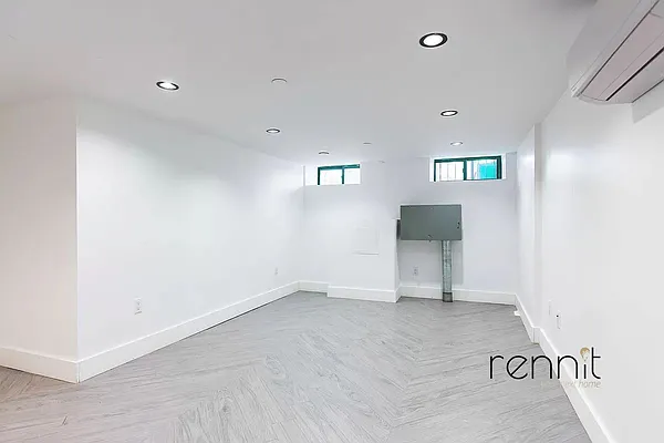 Rented by Rennit Inc. | media 8