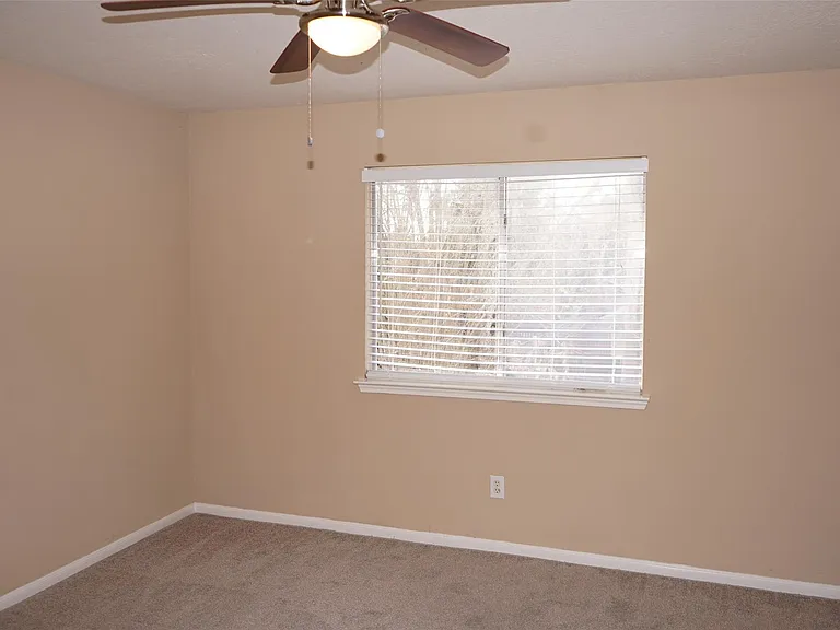 18807 Timbers Dr — Photo 16
