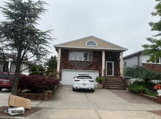 156-30 86th St, Howard Beach, NY 11414