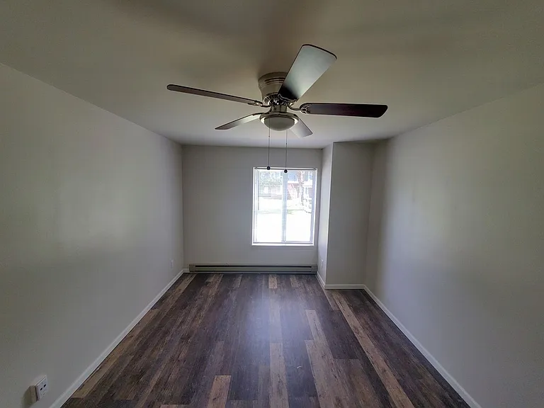 Orchard Village Apartments — Photo 24