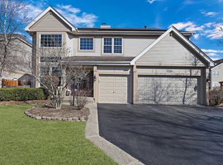 1135 Hadley Cir, Gurnee, IL 60031
