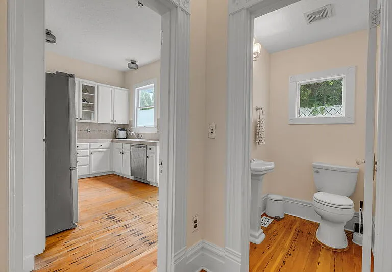 14 SW Whitaker St — Photo 11