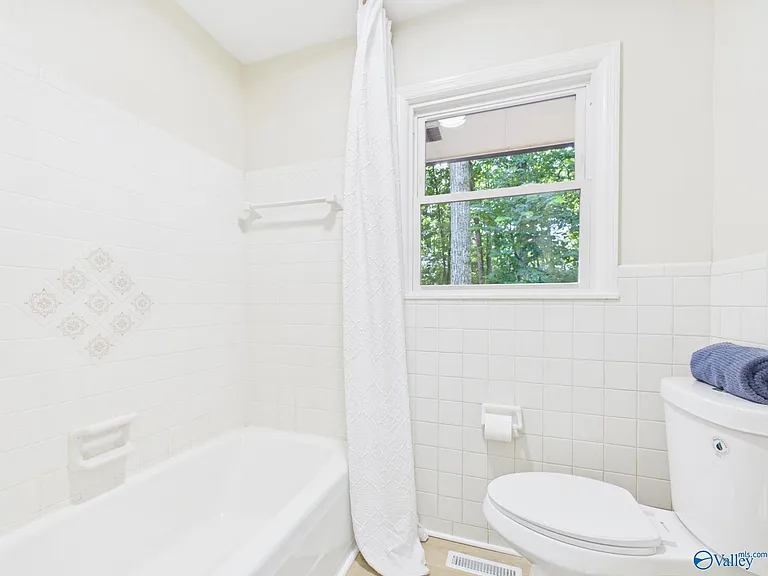 6808 Jones Valley Dr SE — Photo 19