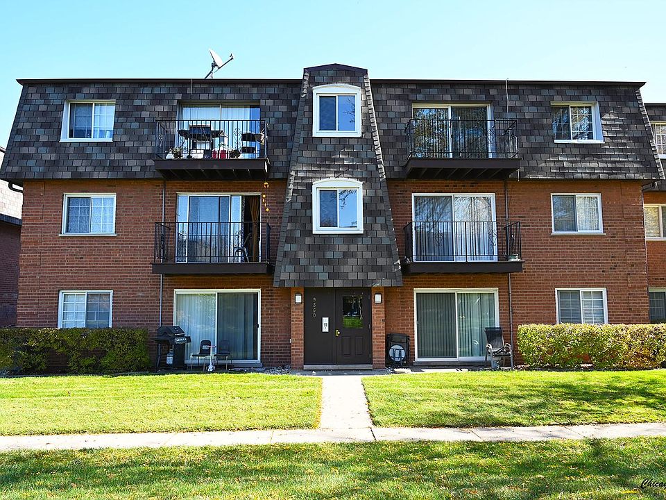 1st image of 9360 Bay Colony Dr APT 3S