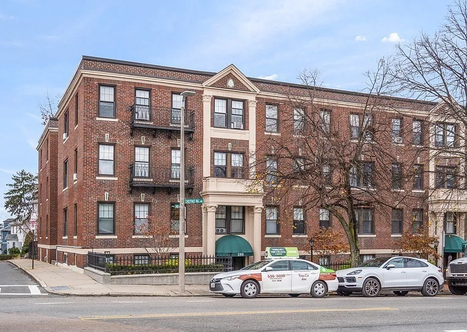 189 Chestnut Hill Ave #8