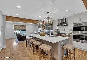 111 Sanborn Ave — Photo 17