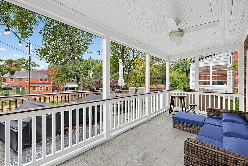 3 bed, 2.5 bath, 1995 sqft, $4,095 — Photo 3