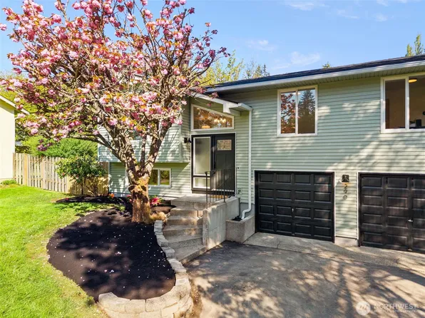 290 NE Torval Canyon Road, Poulsbo, WA 98370