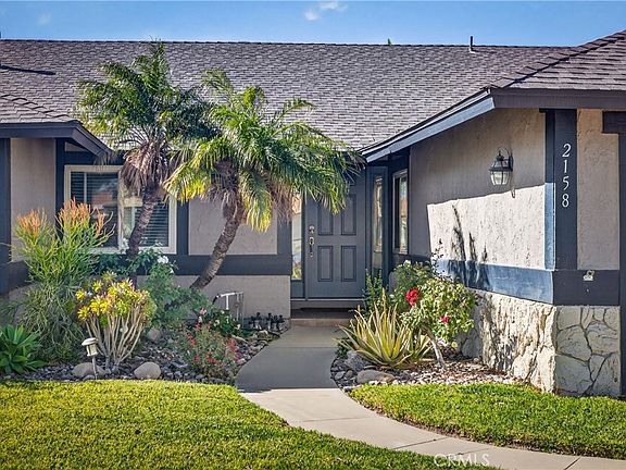 3rd image of 2158 N Magnolia Ave